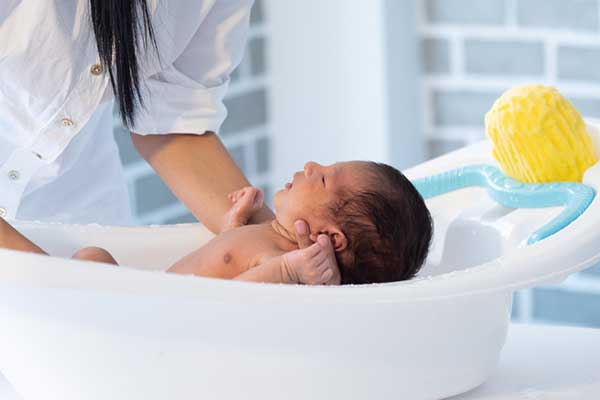 Wrażliwa skóra niemowlaka w codziennej pielęgnacji